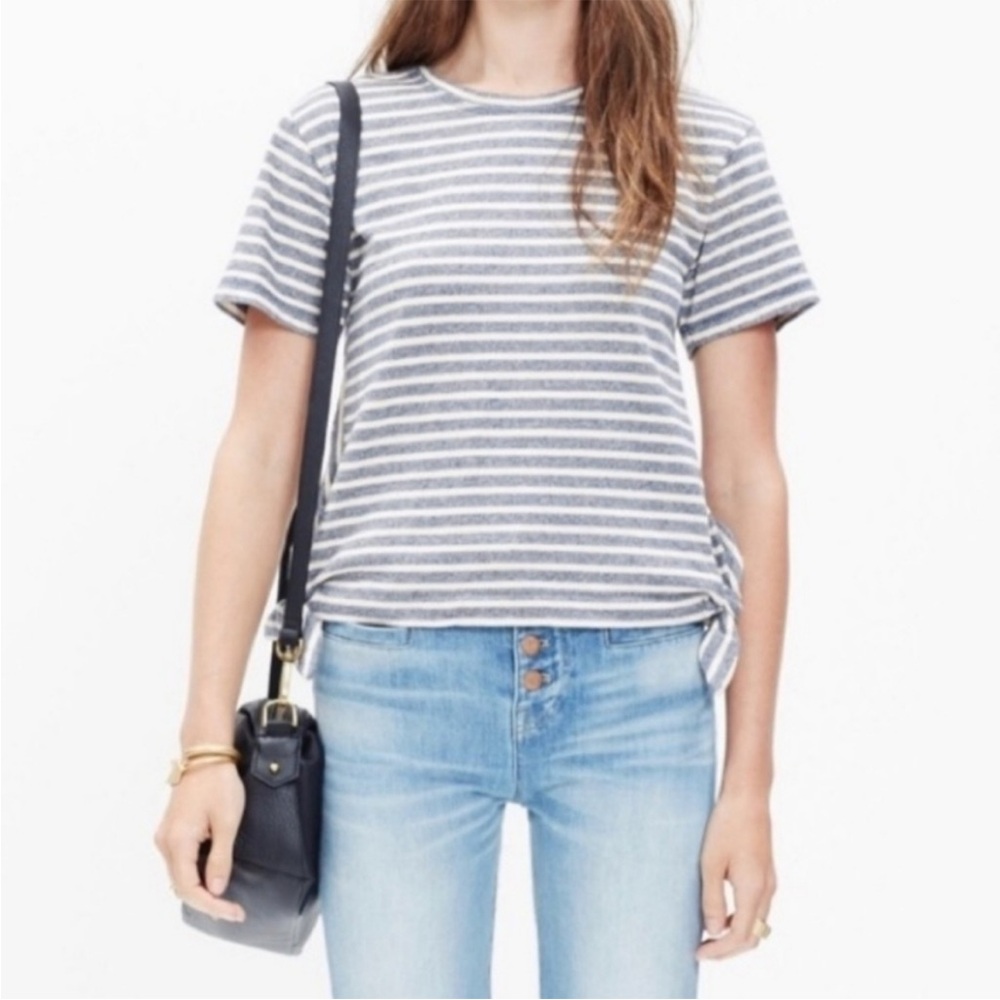 Madewell 100% cotton striped top. Size M.